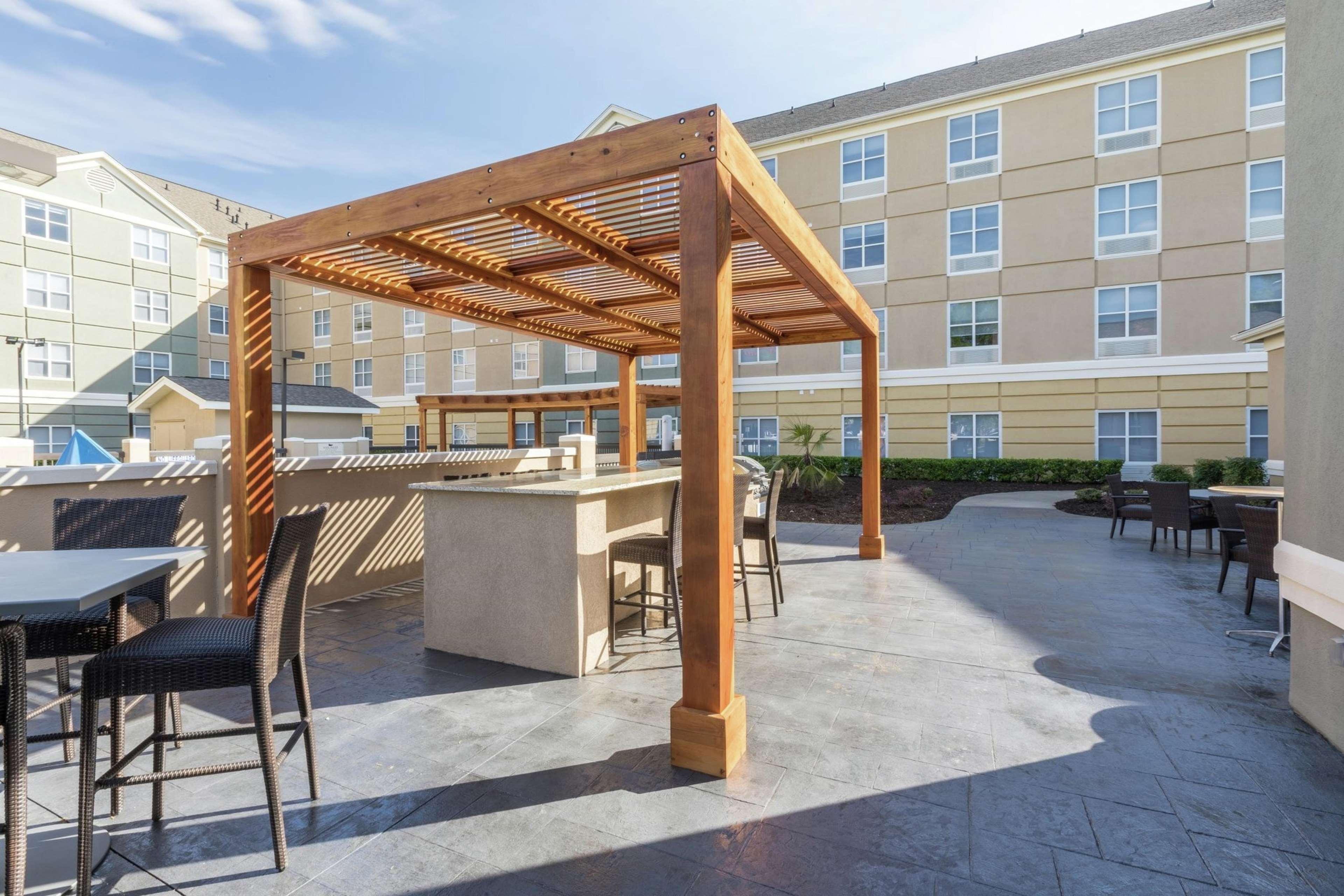 Homewood Suites By Hilton At Carolina Point - Greenville Exteriör bild