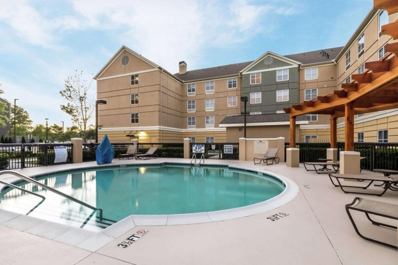 Homewood Suites By Hilton At Carolina Point - Greenville Exteriör bild